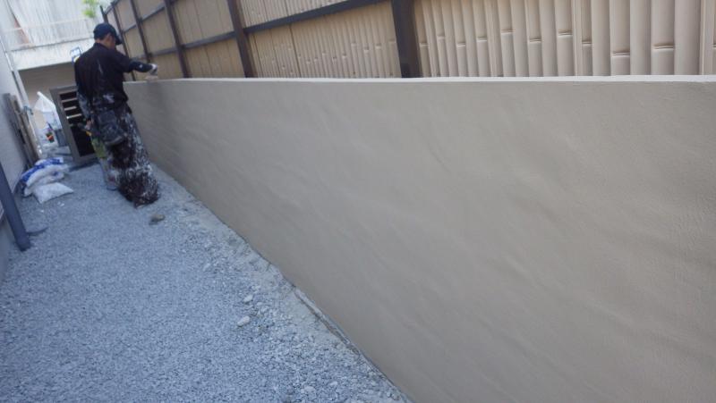 大阪京阪JR沿線での外構塗装,ブロック塀塗装は大阪・最高品質と安値を目指すに当社にお任せ!